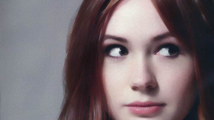 Karen Gillan Looking Side Cute Face Closeup